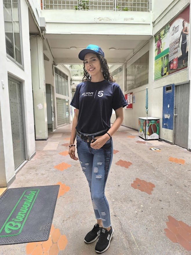 Waist, Denim, Active Pants, Person, Shoe, Top, Hat — Campañas Pereira Manizales Armenia | Focus Modelos ABTL Agencia BTL Eje Cafetero