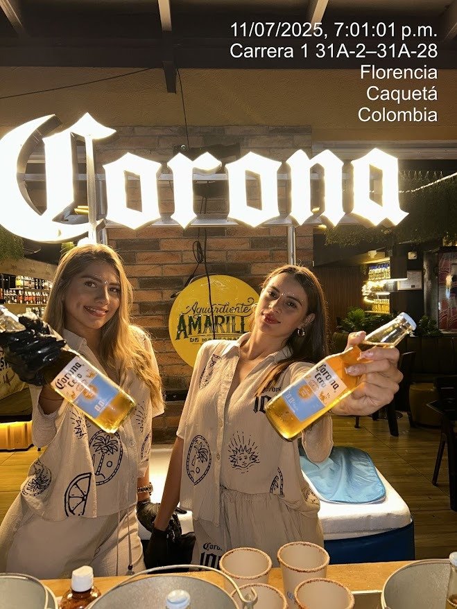 Bottle, Alcoholic drink, Logo, Advertising, Alcohol, Liquor, Person, Clothing — Campañas Pereira Manizales Armenia | Focus Modelos ABTL Agencia BTL Eje Cafetero