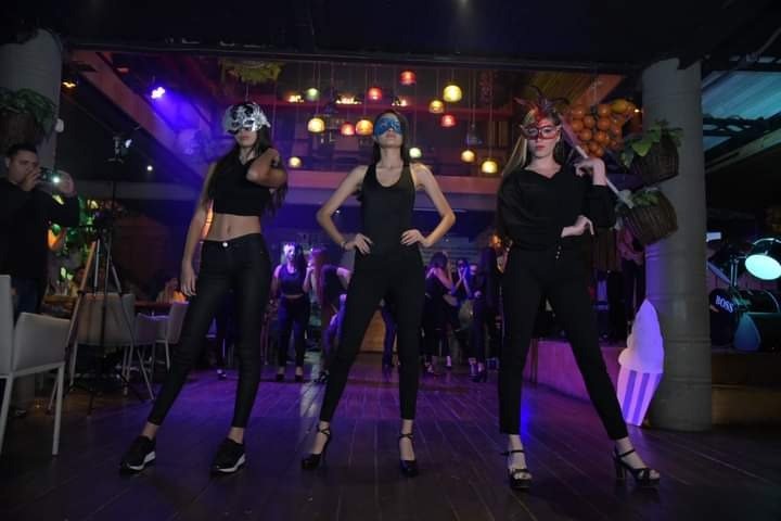 Entertainment, Performing Arts, Event, Fun, Performance, Dance, Person, Clothing — Pasarelas y castings Pereira Manizales Armenia | Focus Modelos ABTL Agencia BTL Eje Cafetero