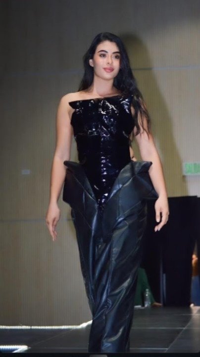 Shoulder, Fashion, Fashion show, Black hair, Beauty, Textile, Person, Clothing — Pasarelas y castings Pereira Manizales Armenia | Focus Modelos ABTL Agencia BTL Eje Cafetero