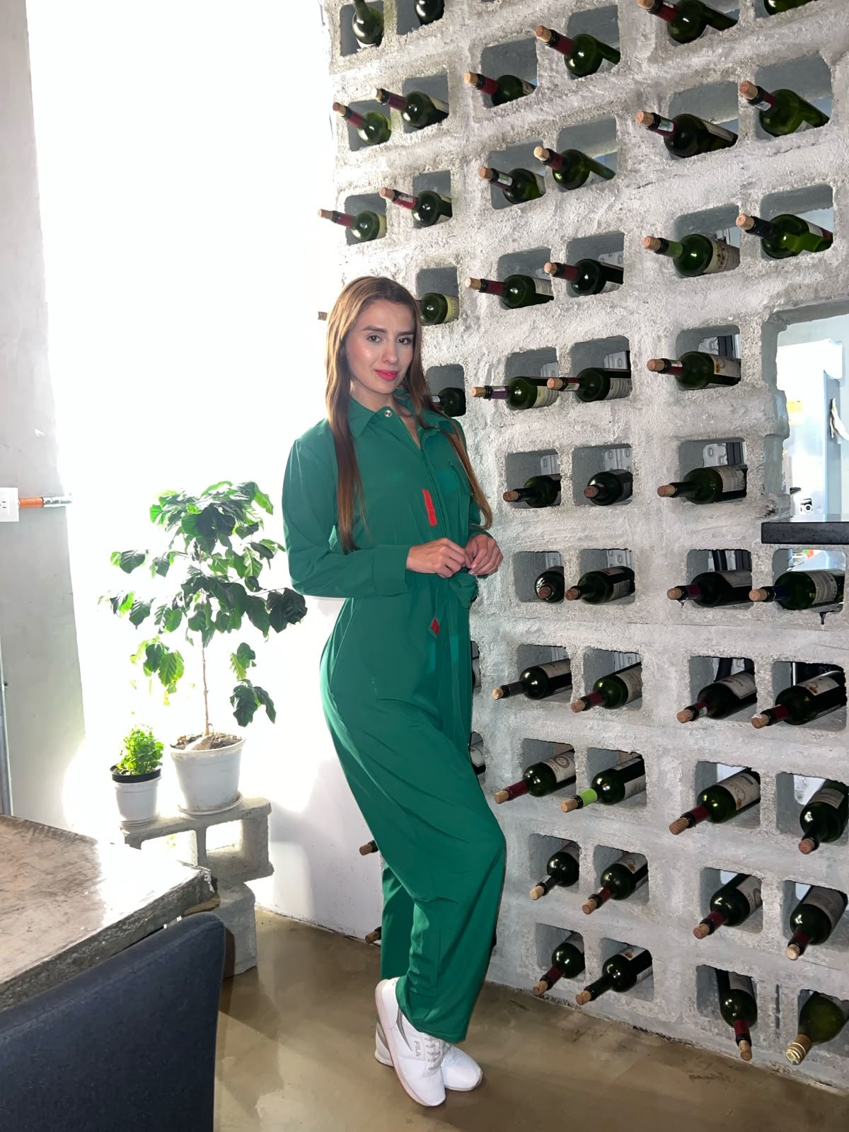 Waist, Shoe, Person, Wine rack — Campañas Pereira Manizales Armenia | Focus Modelos ABTL Agencia BTL Eje Cafetero
