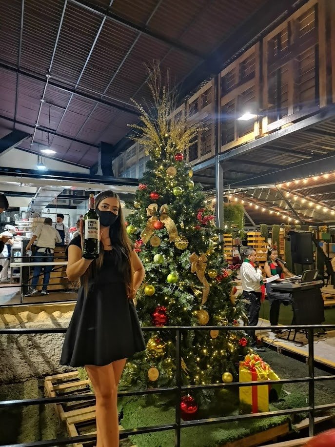 Night, Electricity, Midnight, Dress, Person — Campañas Pereira Manizales Armenia | Focus Modelos ABTL Agencia BTL Eje Cafetero